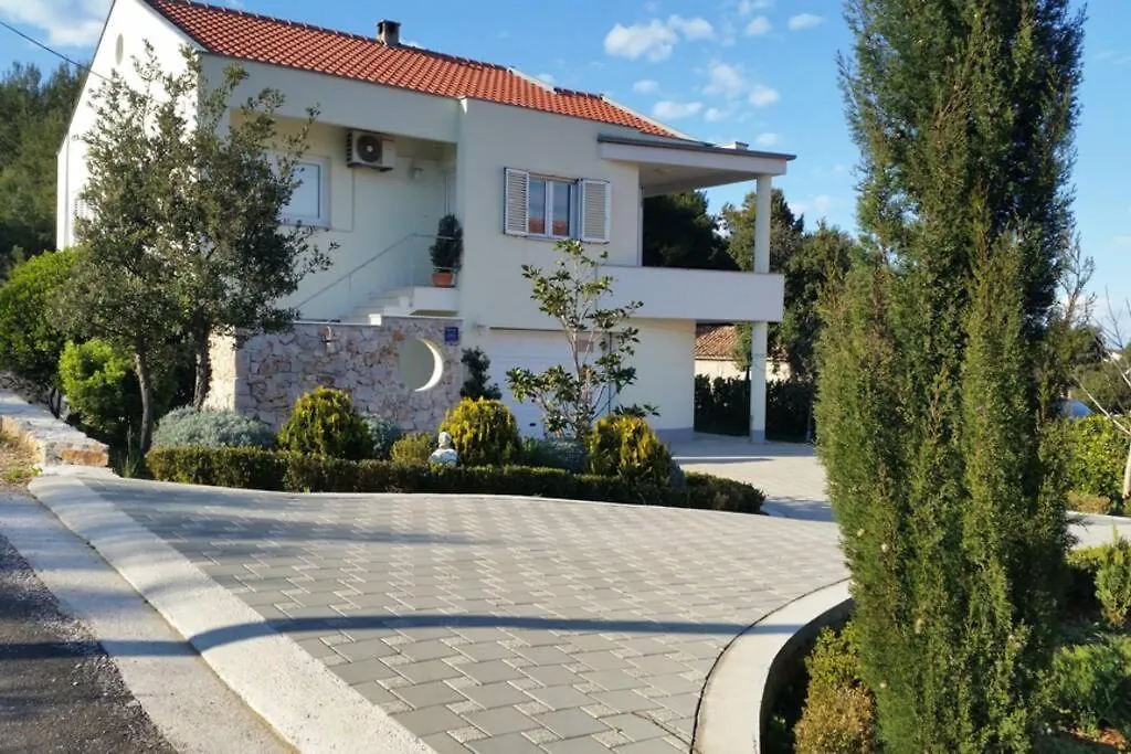 Flowers House On The Island Dugi Otok Zman Apartment