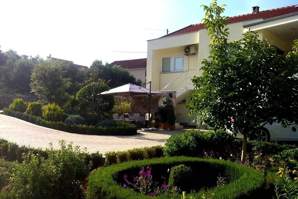 Flowers House On The Island Dugi Otok Zman 0*,  Croatia
