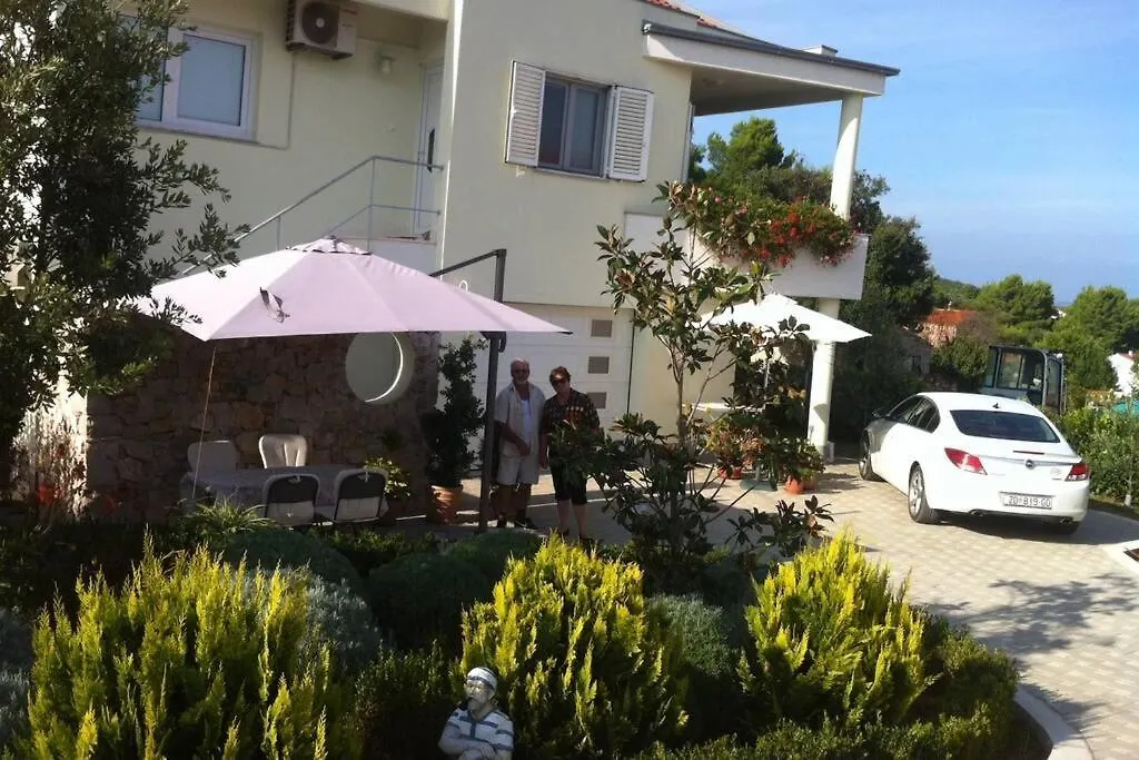 Apartment Flowers House On The Island Dugi Otok Zman Croatia